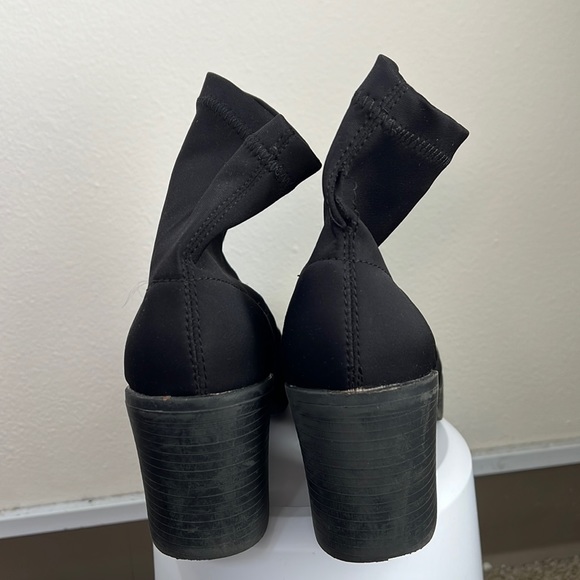 Black Boots - Picture 4 of 4